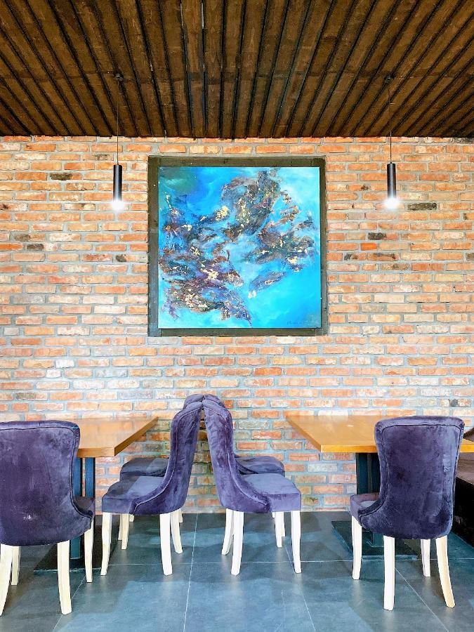 Gloriya Hotel Lidzava Buitenkant foto